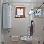 Апартамент светлая новая студия в *