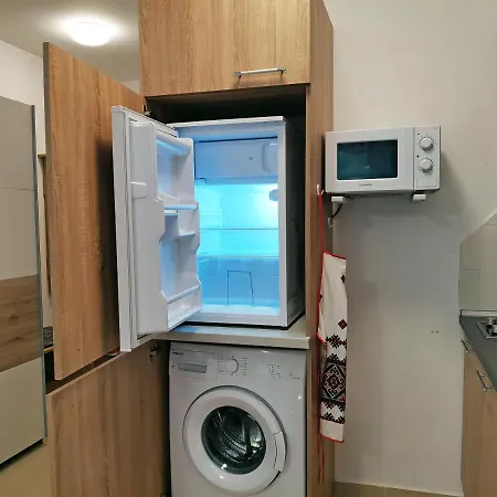 светлая новая студия в Apartment *