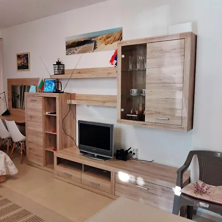 светлая новая студия в Apartment Primorsko