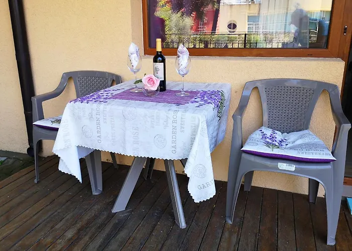 светлая новая студия в Apartment Primorsko