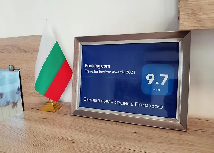 светлая новая студия в Apartment Primorsko