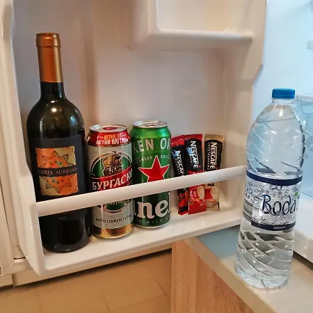 светлая новая студия в